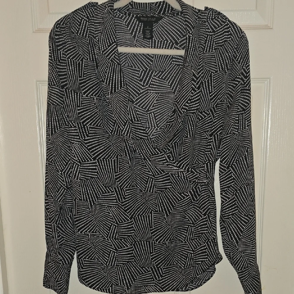 White House Black Market Black and White Geometric‎ Blouse